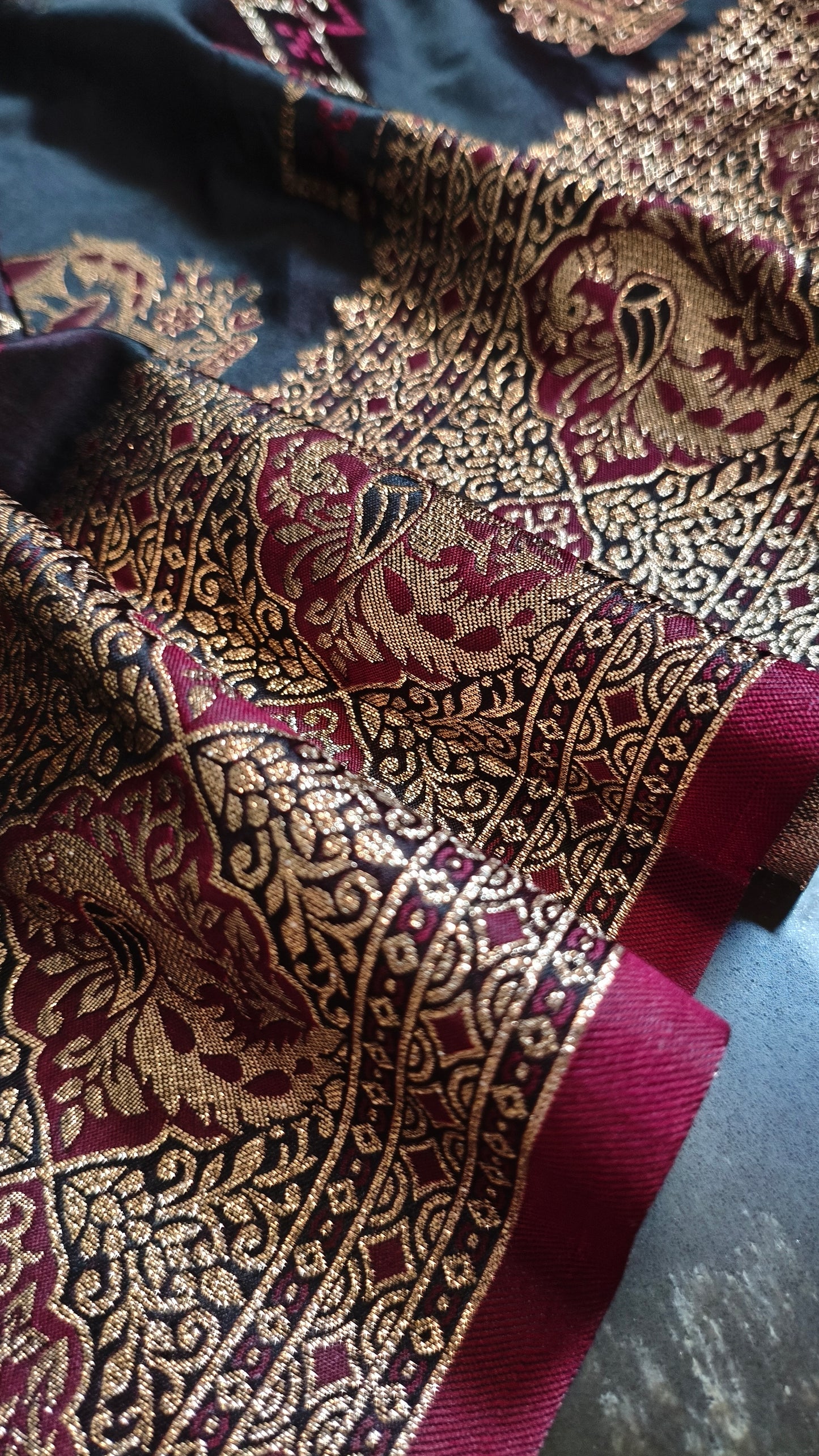 SHYAM Crimson Noir