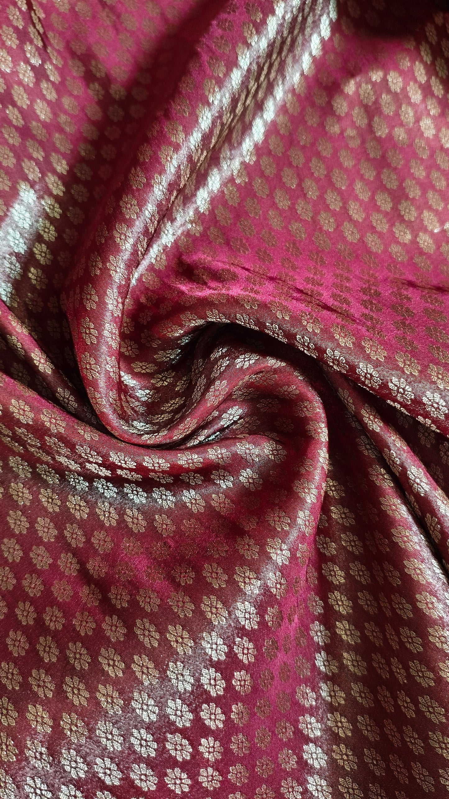 ROOP Signature Red