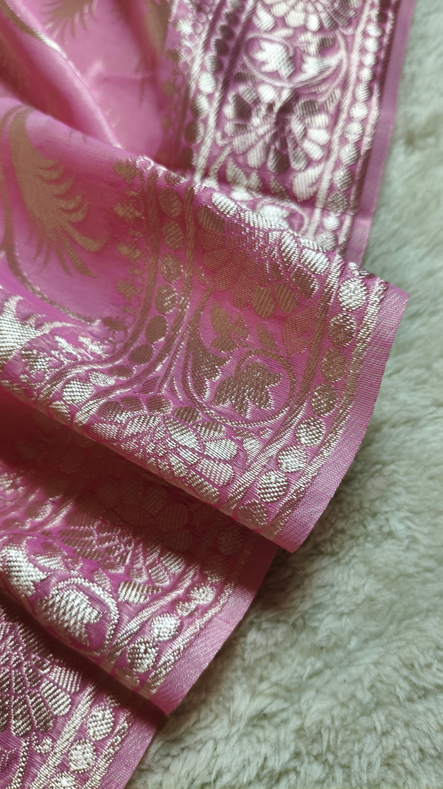 RAAGINI Soft Petal